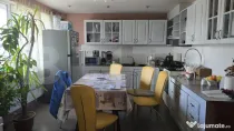 Casa 5 camere, 300 mp, zona UNIO