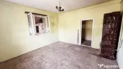 Casa individuala cu 2 camere, 740 mp teren, B dul Revolutiei 