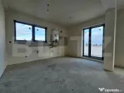 Investitie - Casă tip duplex, spațiu comercial și garaj - 