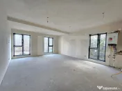 Investitie - Casă tip duplex, spațiu comercial și garaj - 