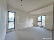 Investitie - Casă tip duplex, spațiu comercial și garaj - 