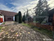 Vand casa cu 4 camere in Orastioara de Jos 