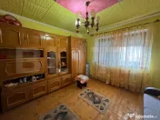 Vand casa cu 4 camere in Orastioara de Jos 