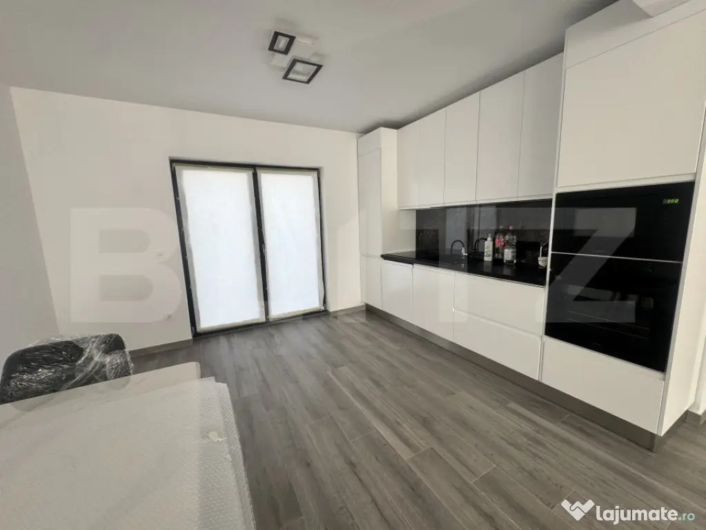 De închiriat – jumătate de duplex, construcție nouă