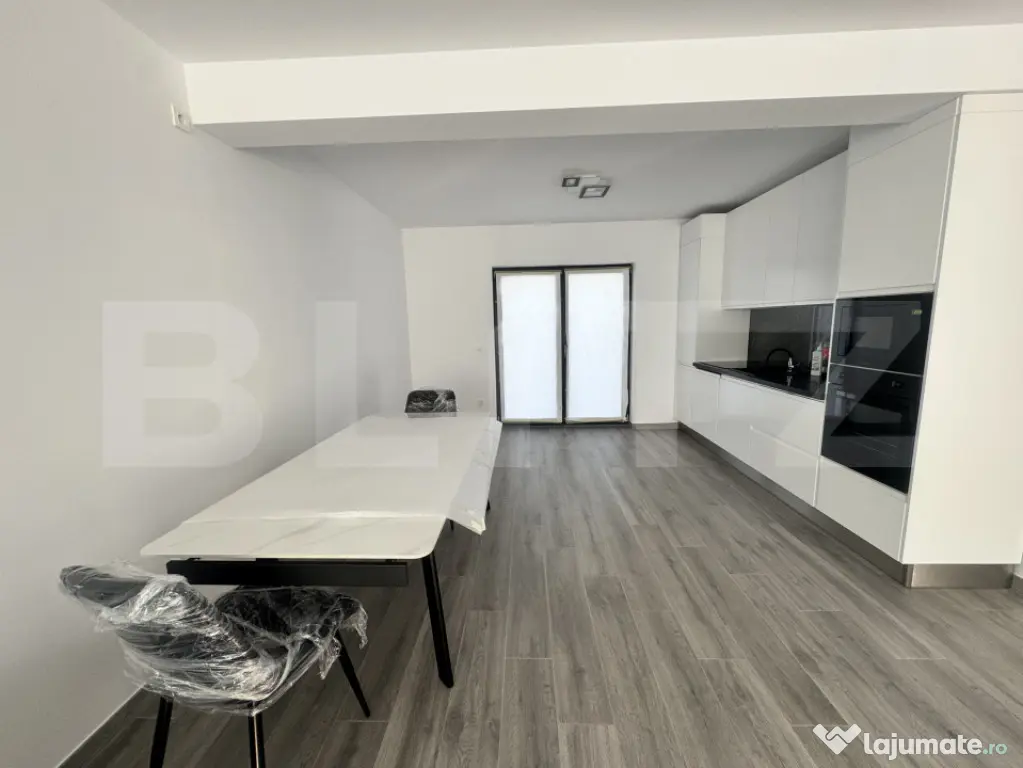 De închiriat – jumătate de duplex, construcție nouă