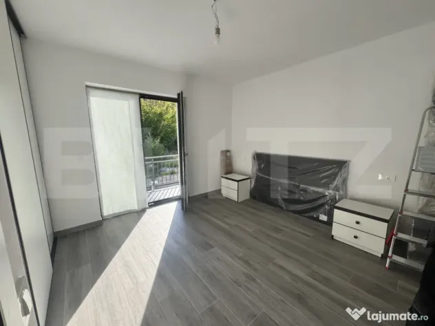 De închiriat – jumătate de duplex, construcție nouă