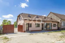 Spațiu Comercial + teren cu izvor de apă minerală în Bac
