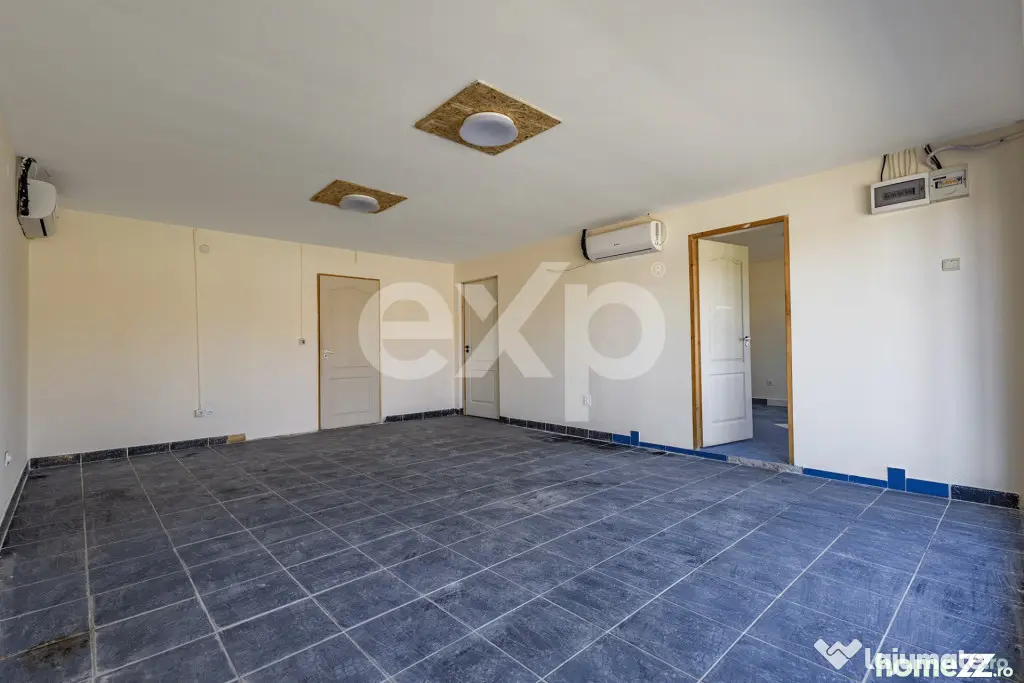 Spațiu Comercial + teren cu izvor de apă minerală în Bac