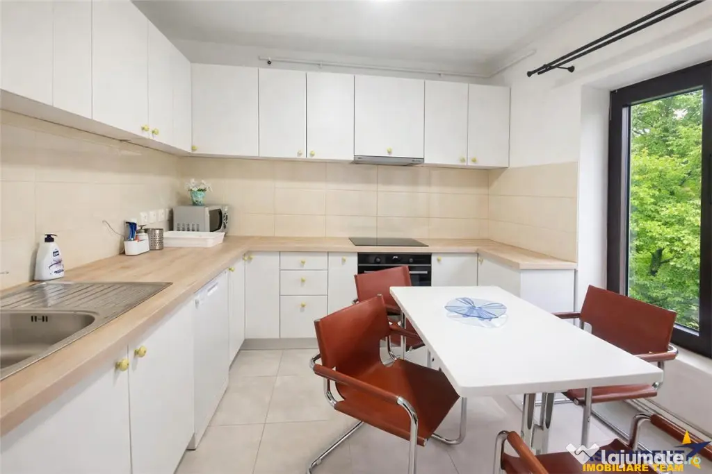 In Vintage style, cu acces auto in curte proprie, zona Star
