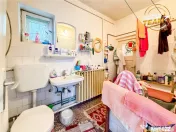Casa traditionala, cu 709 mp teren intravilan zona apreciabi