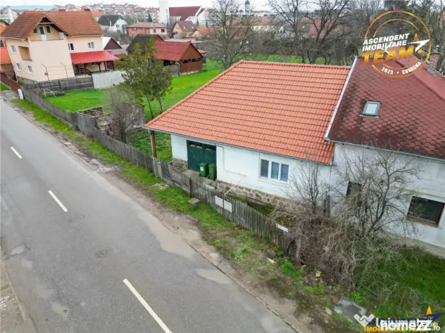 Casa traditionala, cu 709 mp teren intravilan zona apreciabi