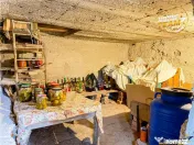 Casa traditionala, cu 709 mp teren intravilan zona apreciabi