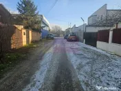 Teren Clinceni cu drum de servitute - zona Primarie. 