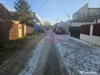 Teren Clinceni cu drum de servitute - zona Primarie. 