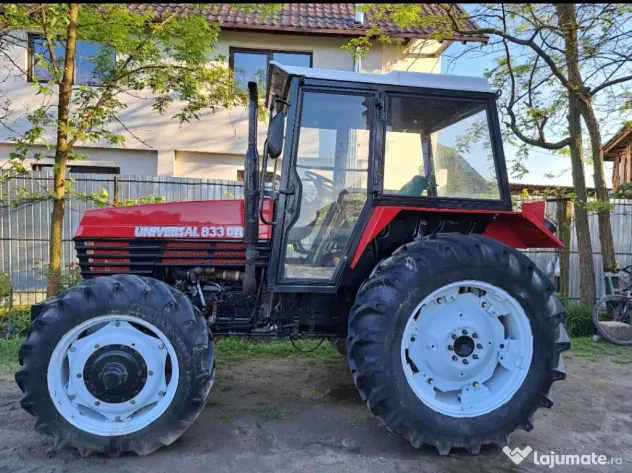 Tractor Universal 833DTC 2005