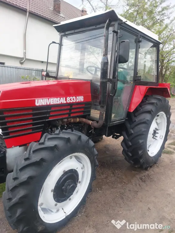 Tractor Universal 833DTC 2005