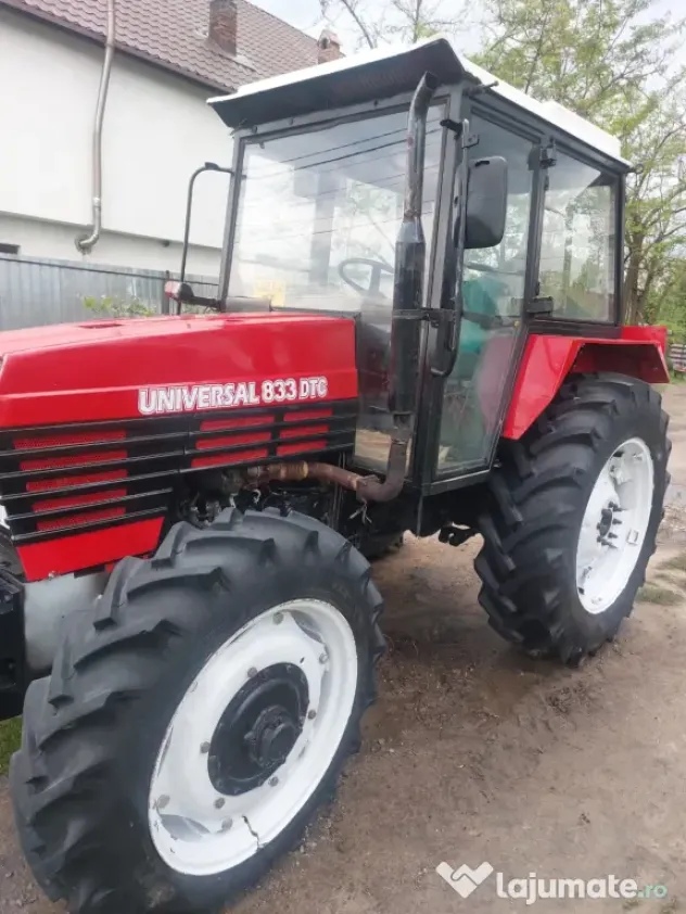 Tractor Universal 833DTC 2005