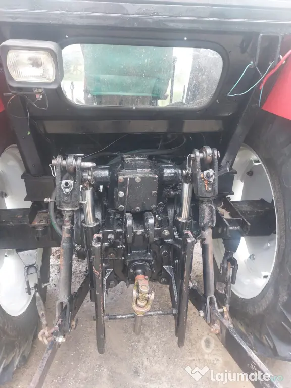 Tractor Universal 833DTC 2005