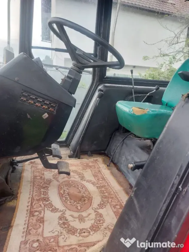 Tractor Universal 833DTC 2005
