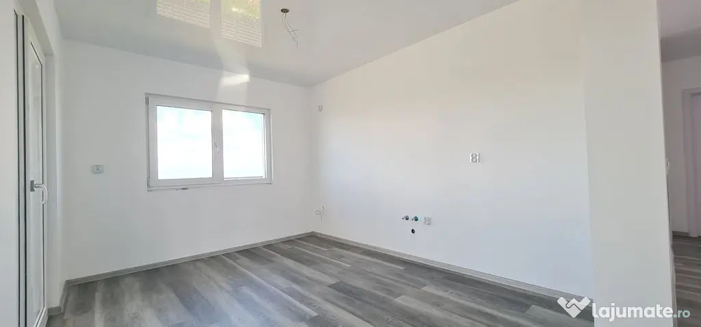 Casa 4 camere un nivel finalizata intabulata cartier Izvo...