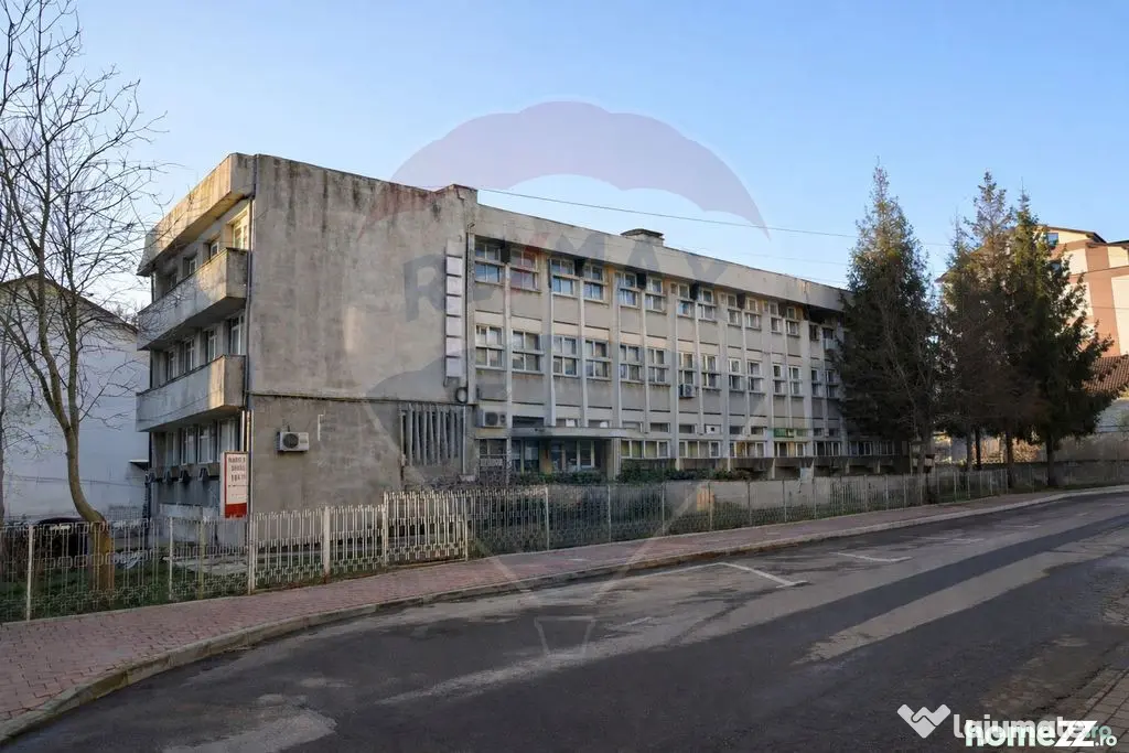 Spațiu comercial de vânzare
