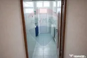 Spațiu comercial de vânzare