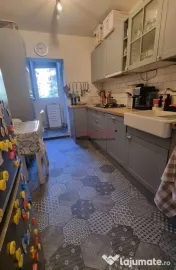 Apartament 4 camere, centrală proprie, parcare, 5 min 