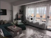 Apartament 3 camere, decomandat - zona Cristian 