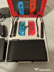 Titlu: Nintendo Switch OLED – Pachet Complet (Cutie Originală) 
