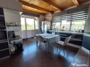 Casă modernă P+2 de vânzare în Reghin, cu garaj și curt 