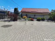 Casă modernă P+2 de vânzare în Reghin, cu garaj și curt 