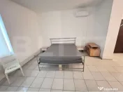 Garosniera spațioasă , 50mp, zona Centrala 