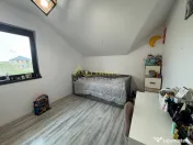 Casa P M | 5 camere | 125 mp utili | Teren 403 mp | Curte am 