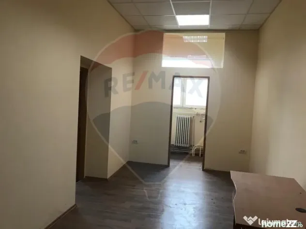 De închiriat spațiu birouri de 171mp în zona Intim