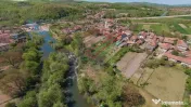 Casă rustică pe malul Crișului Repede, de vânzare, Va... 