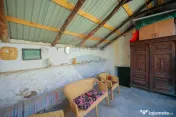 Casă rustică pe malul Crișului Repede, de vânzare, Va... 
