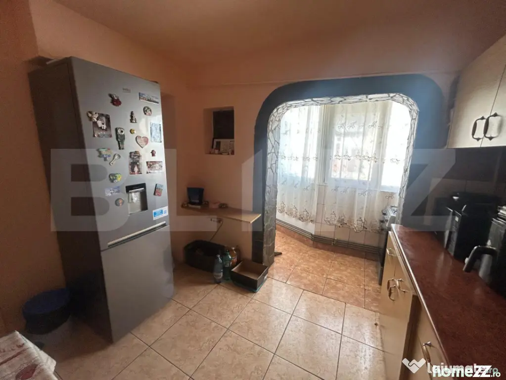 Apartament 3 camere, decomandat, 66 mp, zona Micro 5