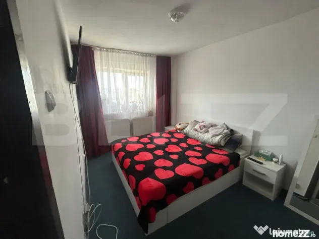 Apartament 3 camere, decomandat, 66 mp, zona Micro 5