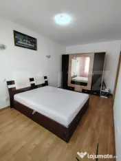 Apartament 2 camere decomandat, 57 mp cu parcare, zona Sub C 