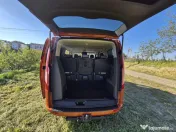 Inchiriez microbuz Ford Tourneo 2022 automat, 8 locuri 