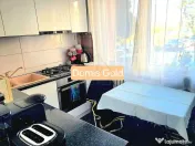 Vind apartament pe str. Maramuresumui. 