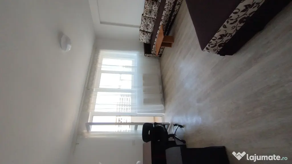 METROU ,garsoniera spatioasa,46 m,luminoasa,proprietar,parcare,terasa,mobilata