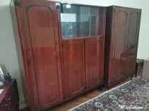 Dulap cu vitrina