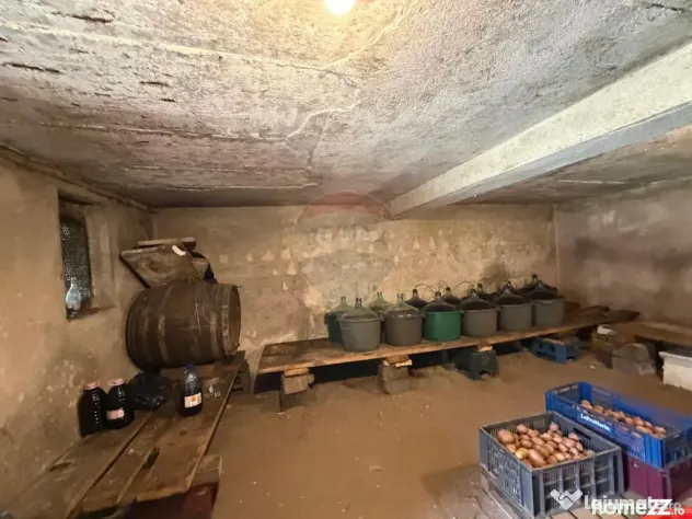 Proprietate spatioasa cu teren generos -în Buciumi /Somc...