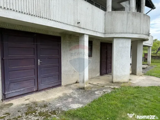 Proprietate spatioasa cu teren generos -în Buciumi /Somc...