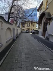 PIATA ROMANA CLADIRE DE BIROURI 