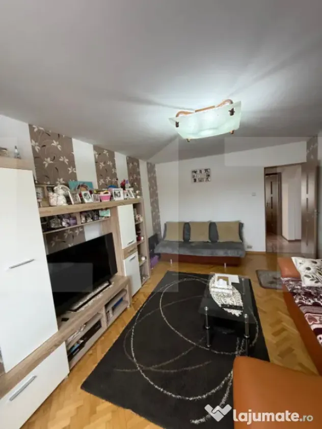 Apartament 3 camere, 53 mp, zona Girocului