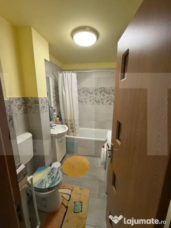 Apartament 3 camere, 53 mp, zona Girocului