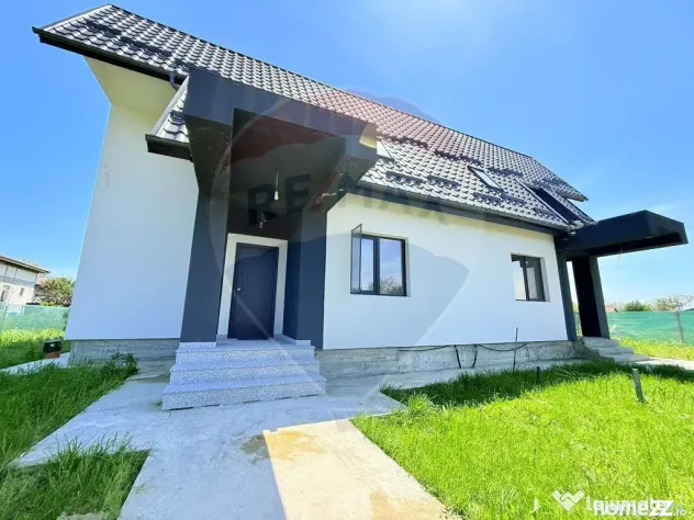 Duplex de vanzare P+M | 5 camere | Predare la cheie | Cor...