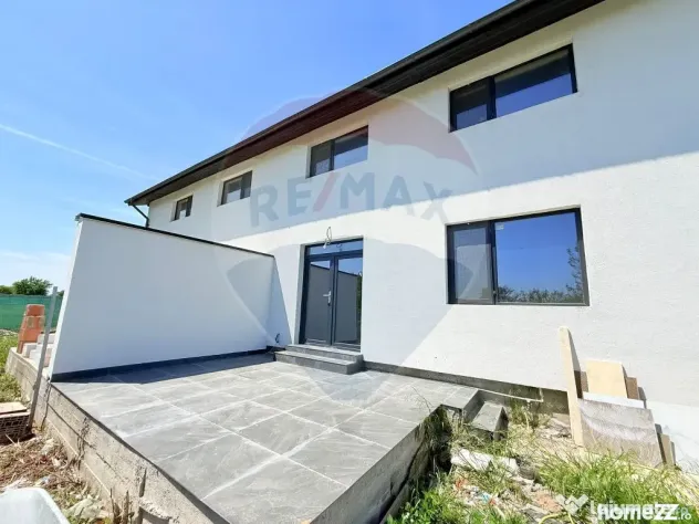 Duplex de vanzare P+M | 5 camere | Predare la cheie | Cor...